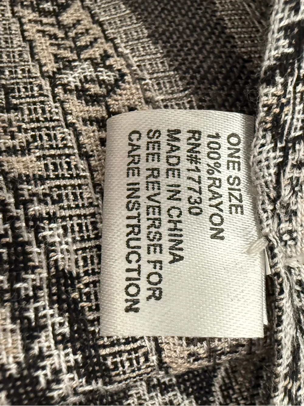 Paisley Fringed Curtain Scarf in Gray and Cream size L